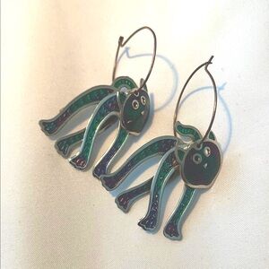 Edgar Berebi Vintage 3D Green & Purple Enamel Cat Dangle Hoop Costume Earrings